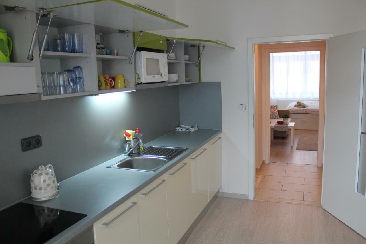 Kavi Apartments #2 بلزن المظهر الخارجي الصورة