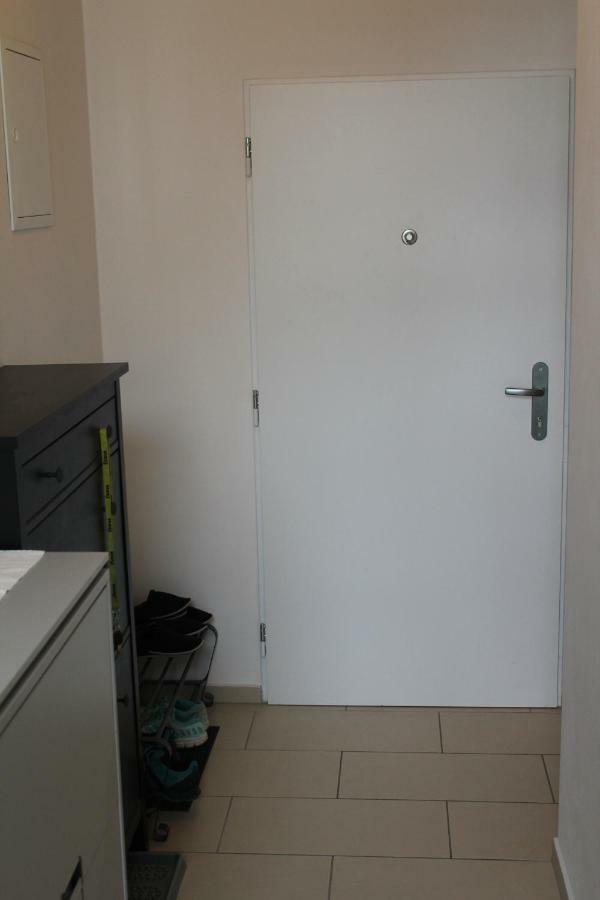 Kavi Apartments #2 بلزن المظهر الخارجي الصورة